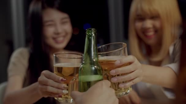 Group Young Asian Friends Toasting Beers Laughing Snack Bottles Drink — Stock Video