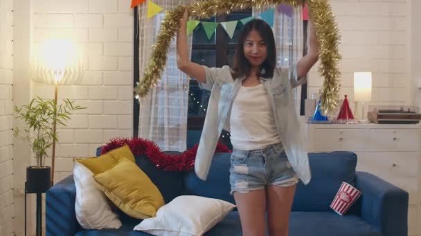 Les Jeunes Femmes Asiatiques Font Fête Maison Asie Danse Féminine — Video