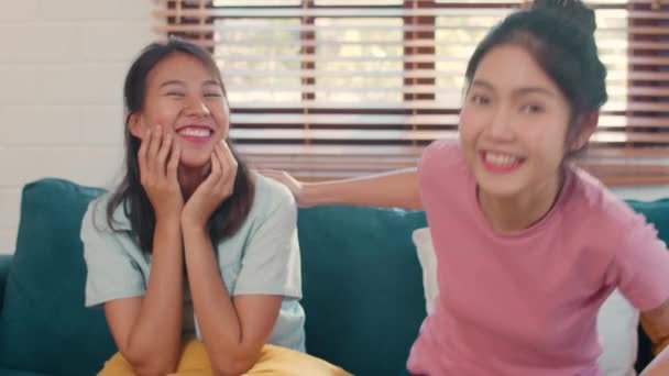 Joven Lesbiana Lgbtq Asiática Mujeres Influencer Pareja Vlog Casa Asiático — Vídeos de Stock