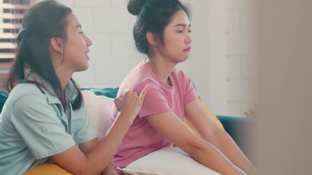 Jeune Lesbienne Lgbtq Femmes Asiatiques Couple Conflit Colère Ensemble Maison — Video