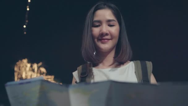 Рюкзак Азиатская Женщина Путешествует Бангкоке Таиланд Молодая Азиатская Девушка Туристка — стоковое видео