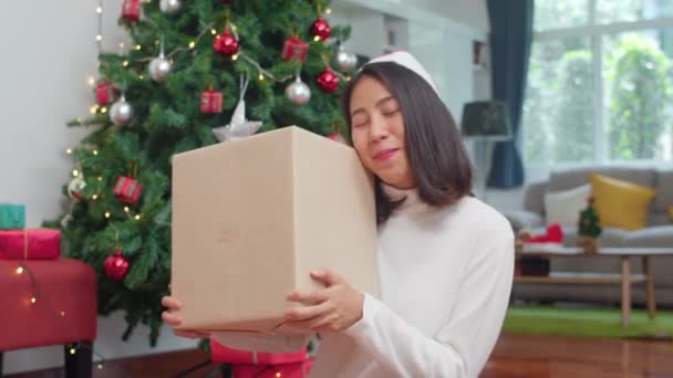 Mulheres Asiáticas Celebram Festival Natal Feminino Adolescente Usar Suéter Chapéu — Vídeo de Stock