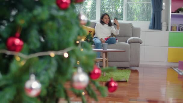 Influencer Donne Asiatiche Celebrare Festival Natale Adolescente Femminile Rilassarsi Felice — Video Stock