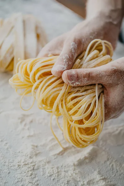 Vértes Folyamata Főzés Házi Tészta Chef Hogy Friss Olasz Hagyományos — Stock Fotó