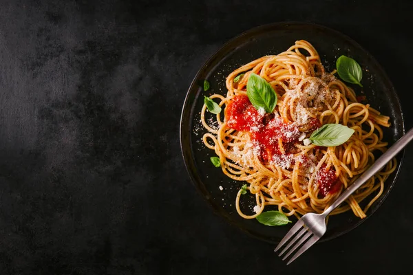 Gustosi Appetitosi Spaghetti Classici Italiani Con Sugo Pomodoro Parmigiano Formaggio — Foto Stock