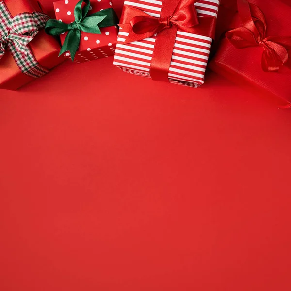 View Few Wrapped Beautiful Gifts Decorated Colorful Ribbons Composed Red — Stock Photo, Image