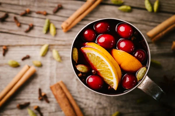 God Varm Glögg Med Frukter Gamla Vintage Cup Närbild Från — Stockfoto