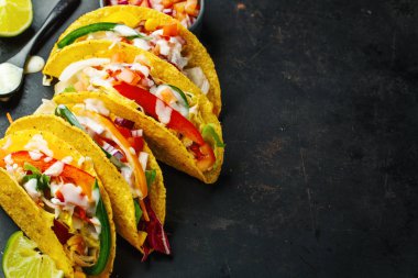 Sebze ile lezzetli iştah açıcı tacos