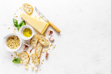 Pesto ve chiabatta ekmek için Malzemeler