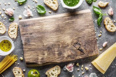 Pesto ve chiabatta ekmek için Malzemeler