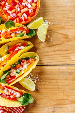Sebze ile lezzetli iştah açıcı tacos