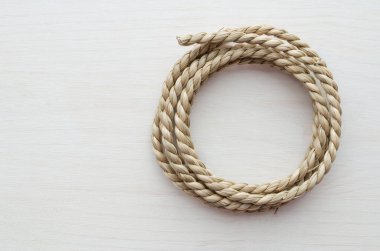 Beyaz arkaplanda halat yakın plan