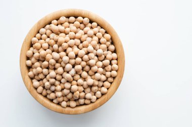 bir kase kuru çiğ nohut