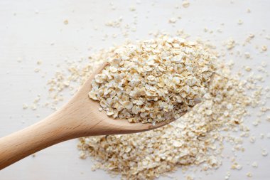 kaşık yulaf ezmesi