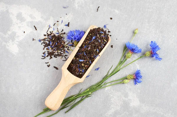 Mélange Thé Noir Pétales Bleuets Séchés Thym Dans Une Cuillère — Photo