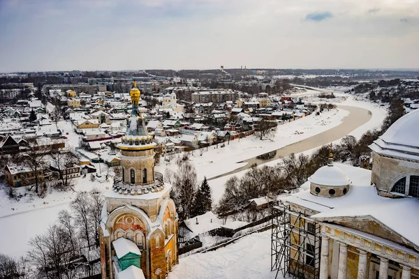 Tver bölgesi, gözlem güverte görünümünden Torzhok şehir. Yukarıdan güzel manzara.