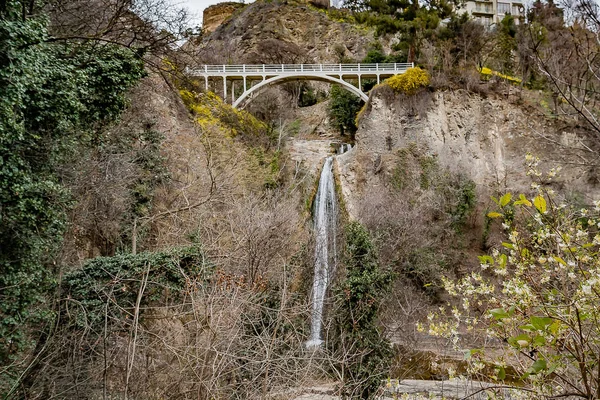 Nationaler Botanischer Garten Von Georgien Schöne Brücken Wege Wasserfall Und — Stockfoto