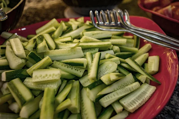 Pepinos Frescos Rebanados Plato Rebanadas Verduras Para Almuerzo — Foto de Stock