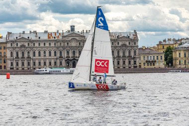 St. Petersburg, Rusya. 13 Temmuz 2019 Baltık yat haftası, Peter ve Paul kalesi yakınında.