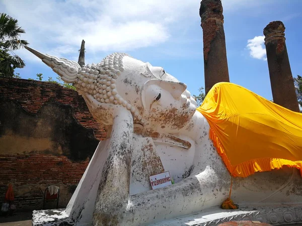 Tajlandia Tekst Oznacza Ostrzeżenie Podróżujący Nie Wchodźcie Większe Leżącego Buddy — Zdjęcie stockowe