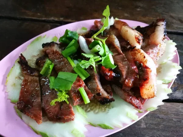 Rindfleisch Und Prok Mit Kräutern Gegrillt — Stockfoto