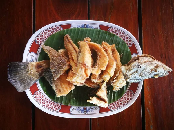 Deep Fried Sea Bass Con Salsa Pescado Era Menú Comida — Foto de Stock