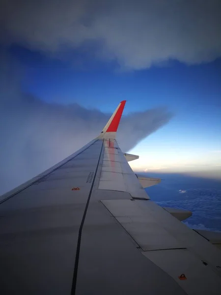 Uma Nuvem Tempestade Céu Partir Janelas Avião Vista — Fotografia de Stock