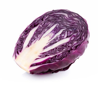 Mor lahana beyaz arkaplanda izole edilmiş.