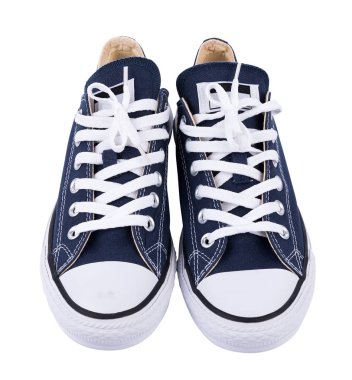 Beyaz arka plan üzerinde izole klasik beyaz spor ayakkabı