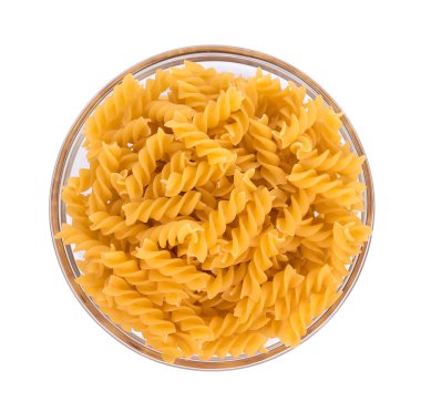 Beyaz arka plan üzerinde izole kase makarna