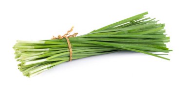 sarımsak beyaz zemin üzerine izole chives