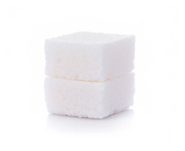 beyaz arkaplanda beyaz şeker küpü