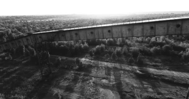 Blanco Negro Fotografía Aérea Antigua Mina Mineral Hierro — Vídeo de stock