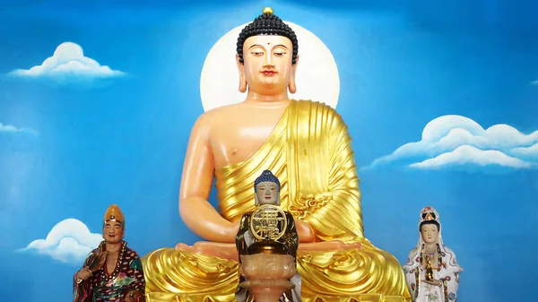 Tian Tan Buddha Statuen Mit Malerei Des Himmels Hintergrund — Stockfoto