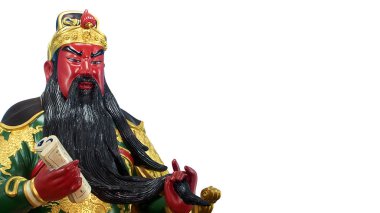Guan Yu Romance Üç Krallığın, beyaz arka plan üzerinde izole heykel üzerinden