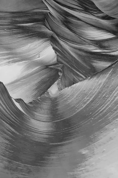 Antelope Canyon i Navajo bokning svartvit — Stockfoto
