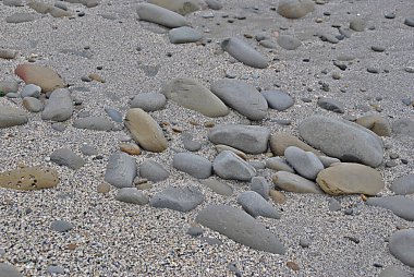 stoney Plajı ile deniz kıyısından bir kış günü