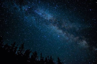 Yıldızlı gökyüzü Karpatlar