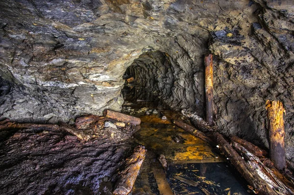 Antigua mina de oro — Foto de Stock
