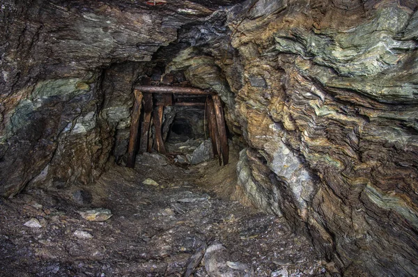 Old gold mine — Stock Photo, Image