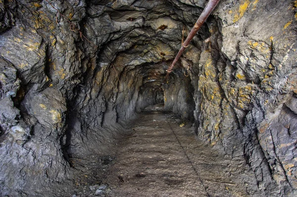 Old gold mine — Stock Photo, Image