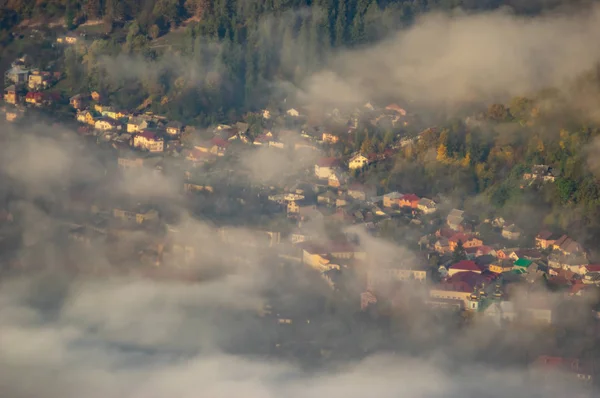 Morning fog in autumn mountains — Stock Photo, Image