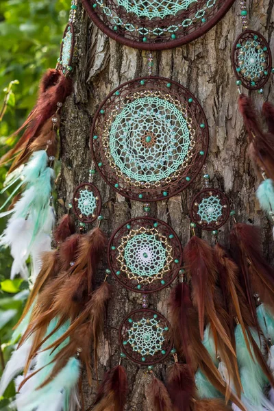 Attrape Rêves Avec Des Fils Plumes Des Perles Corde Suspendue — Photo