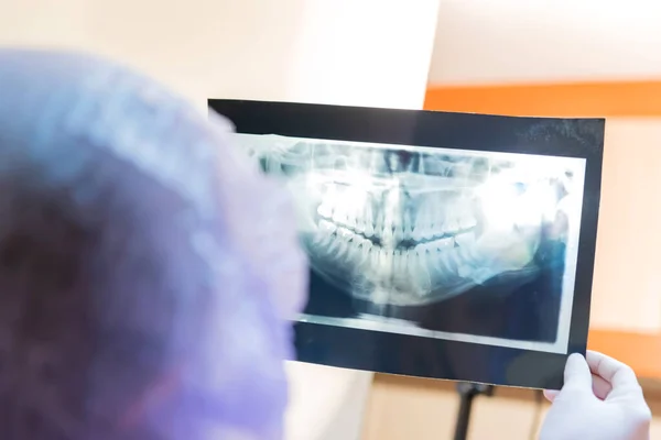 Tandheelkunde Gezondheidszorg Concept Bij Tandheelkundige Kliniek Tandarts Check Tanden Ray — Stockfoto