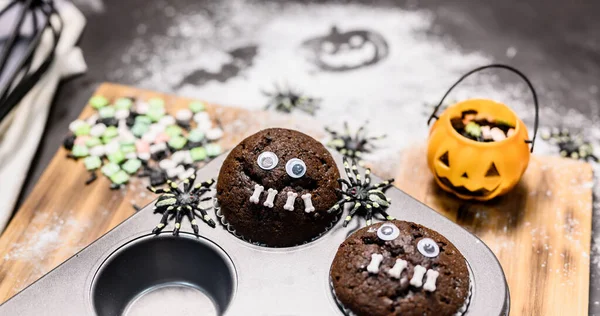 Gotowanie Halloween Ciasto Świąteczne Domu Domowej Roboty Pieczenia Składników Mąki — Zdjęcie stockowe