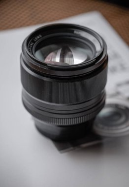 Aynasızlar kameralar için lens