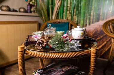 Çay ve çay aksesuar Thai spa salonda