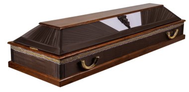 Tahtadan yapılmış tabut. Beyaz bir arkaplanda izole edilmiş.