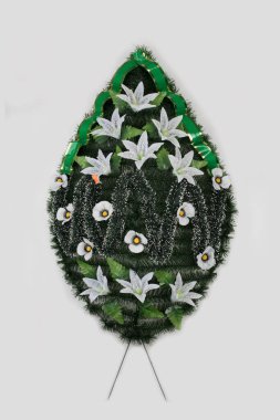 Mezar için renkli çiçek çelengi