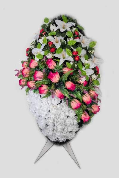 Colorful Flower Wreath Grave — Stock Photo, Image